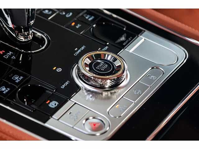 32:Bentley Continental GT Azure V8 Hybrid, Coupe, Peacock, Bentley Brussels