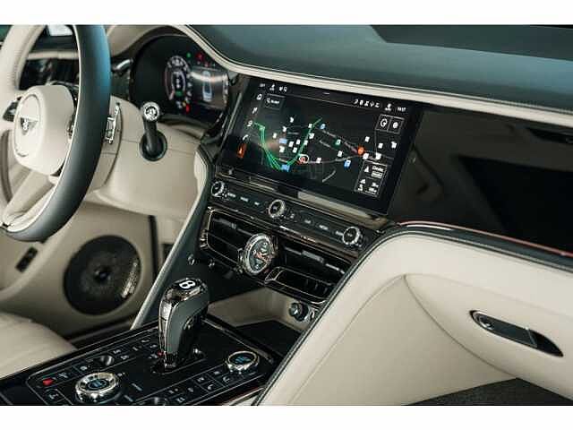 20:Bentley Flying Spur Speed V8 Hybrid, Berline, Extended Range Solid and Metallic, Hallmark, Bentley Brussels
