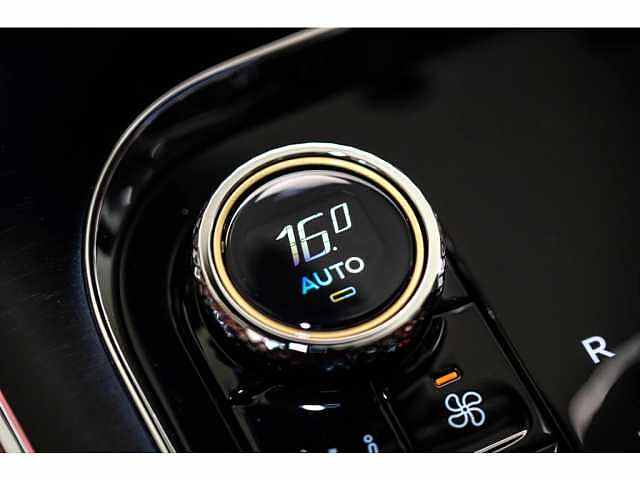 36:Bentley Continental GT Azure V8 Hybrid, Coupe, Peacock, Bentley Brussels