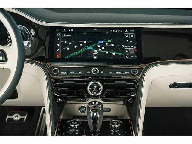 18:Bentley Flying Spur Speed V8 Hybrid, Berline, Extended Range Solid and Metallic, Hallmark, Bentley Brussels