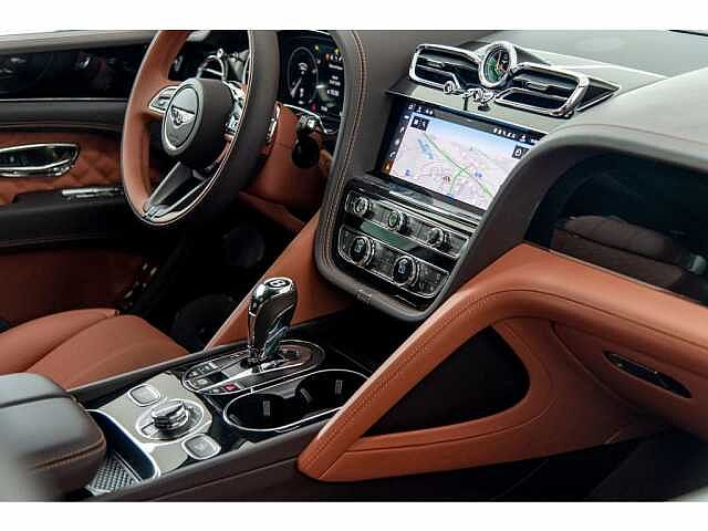 8:Bentley Bentayga Azure V8, SUV, Tungsten, Bentley Brussels