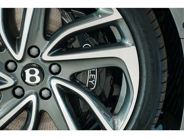 8:Bentley Flying Spur Speed V8 Hybrid, Berline, Extended Range Solid and Metallic, Hallmark, Bentley Brussels